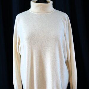 Cashmere Turtleneck sweater